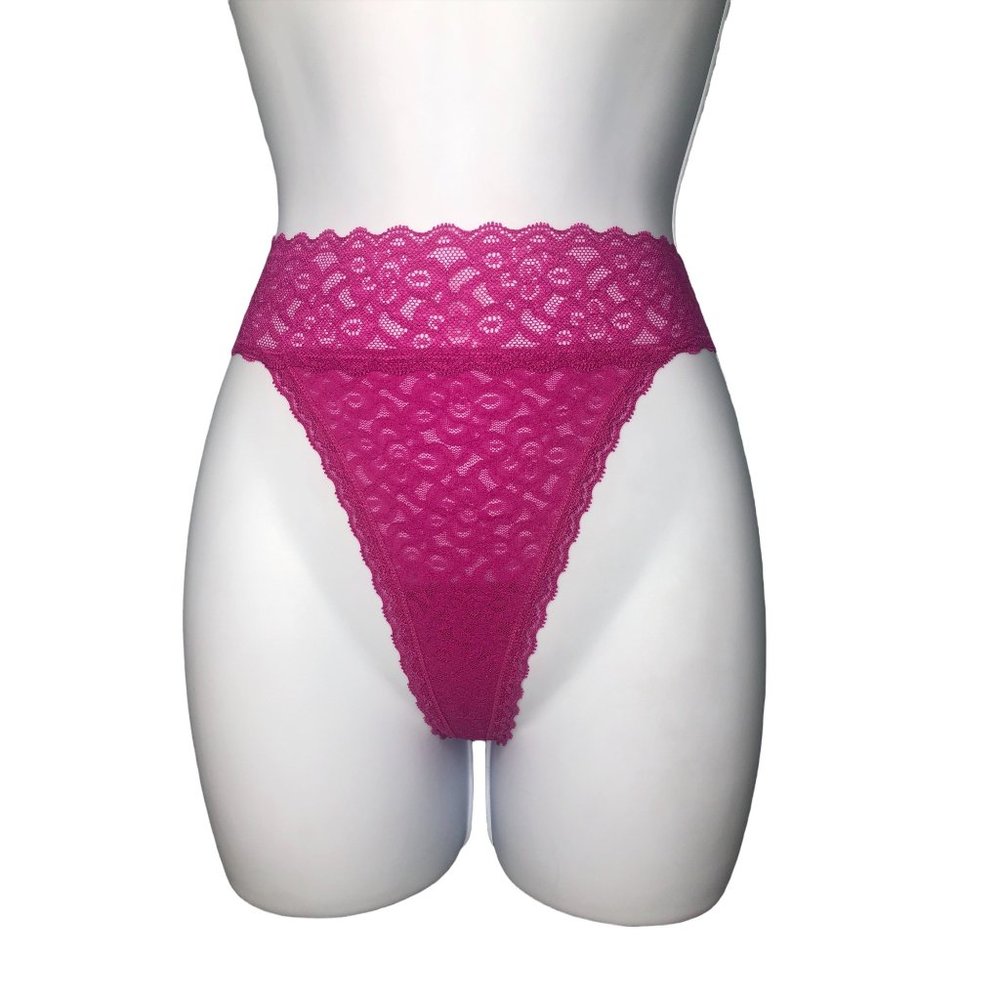 Gap body pink lace thong large